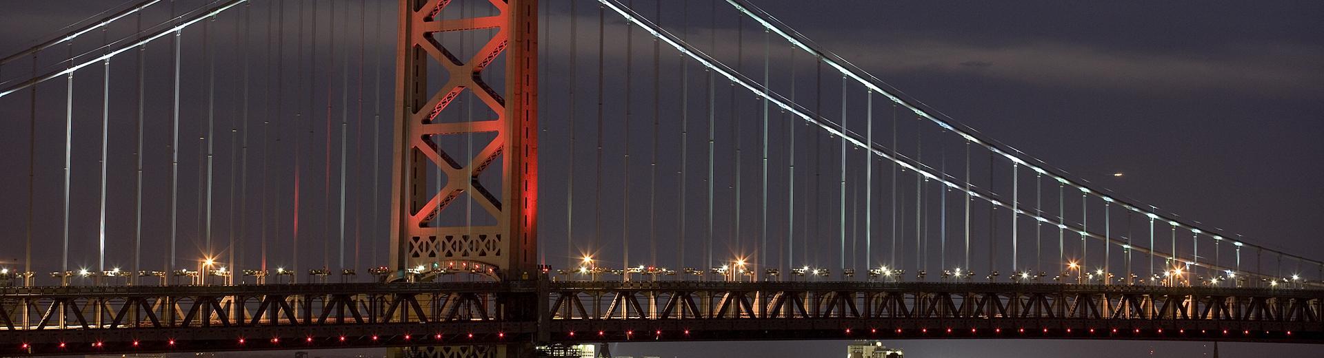 Benjamin Franklin bridge at night in Philadelphia